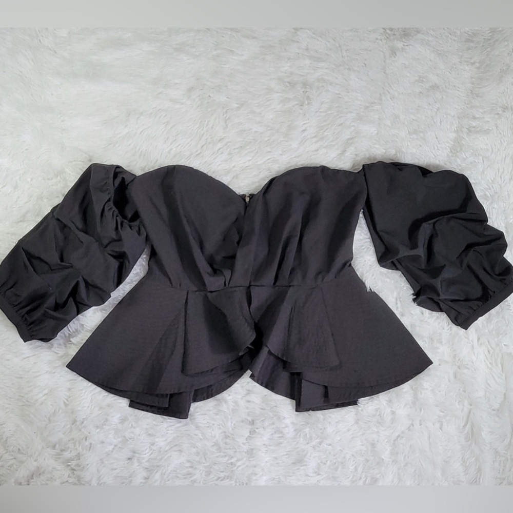 Gracia Black Off The Shoulder Ruffle Blouse Size Small